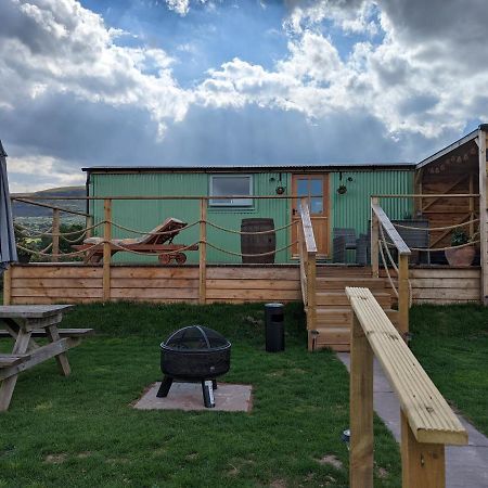 Bespoke Luxury Huts With Hot Tubs. Located In The Black Mountains. Llanveynoe Exterior photo